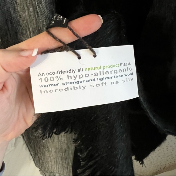 Shupaca Brushed Alpaca Scarf - Picture 5 of 7